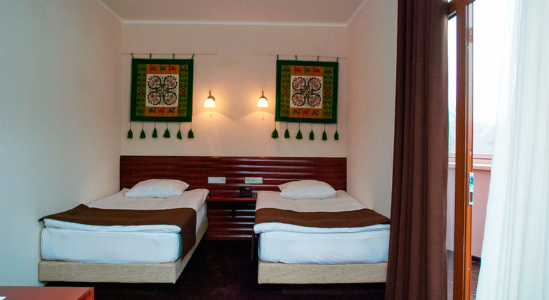 Green City Hotel Bishkek Luaran gambar