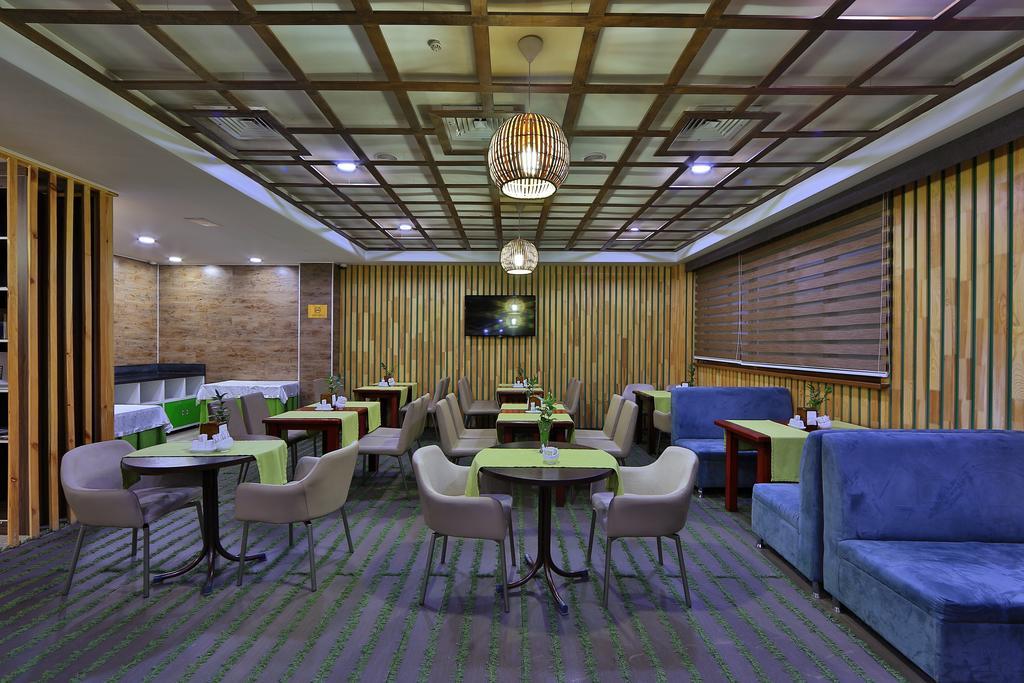 Green City Hotel Bishkek Luaran gambar