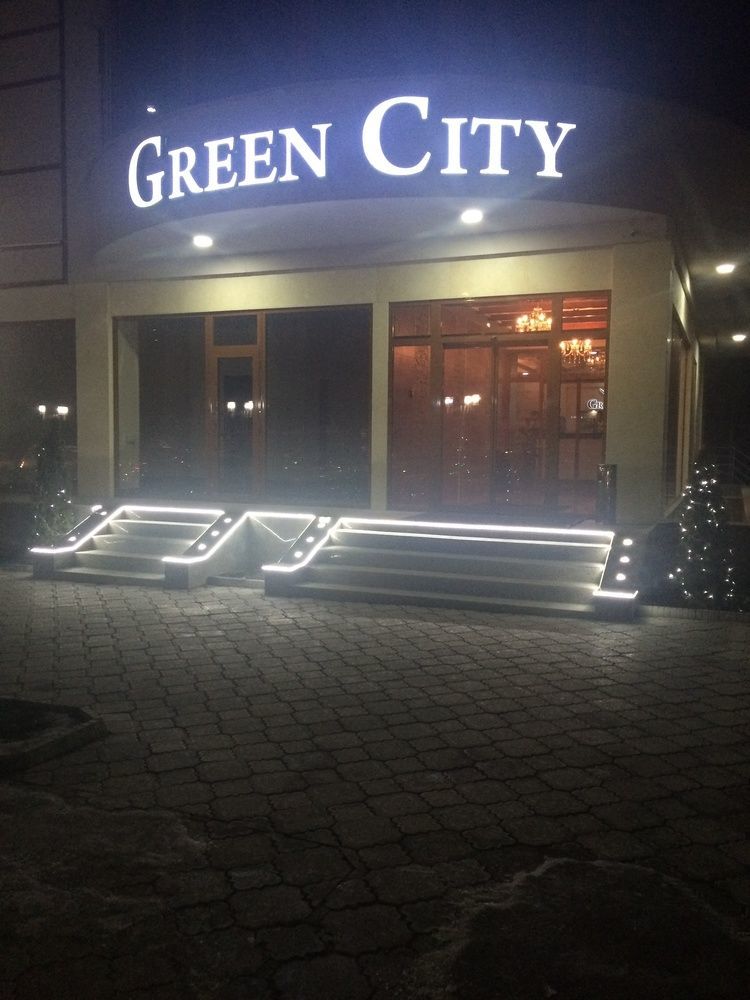 Green City Hotel Bishkek Luaran gambar