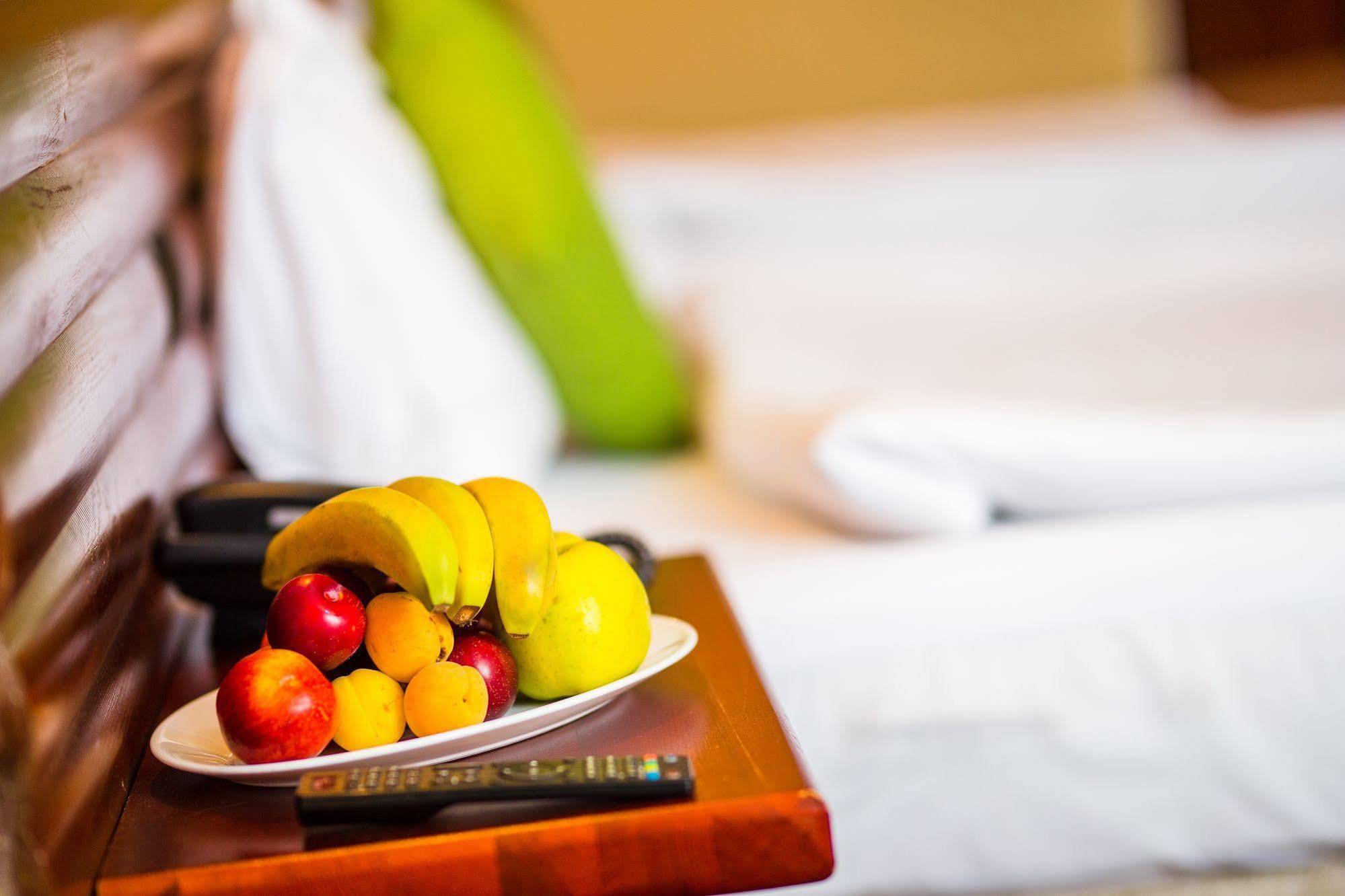 Green City Hotel Bishkek Luaran gambar