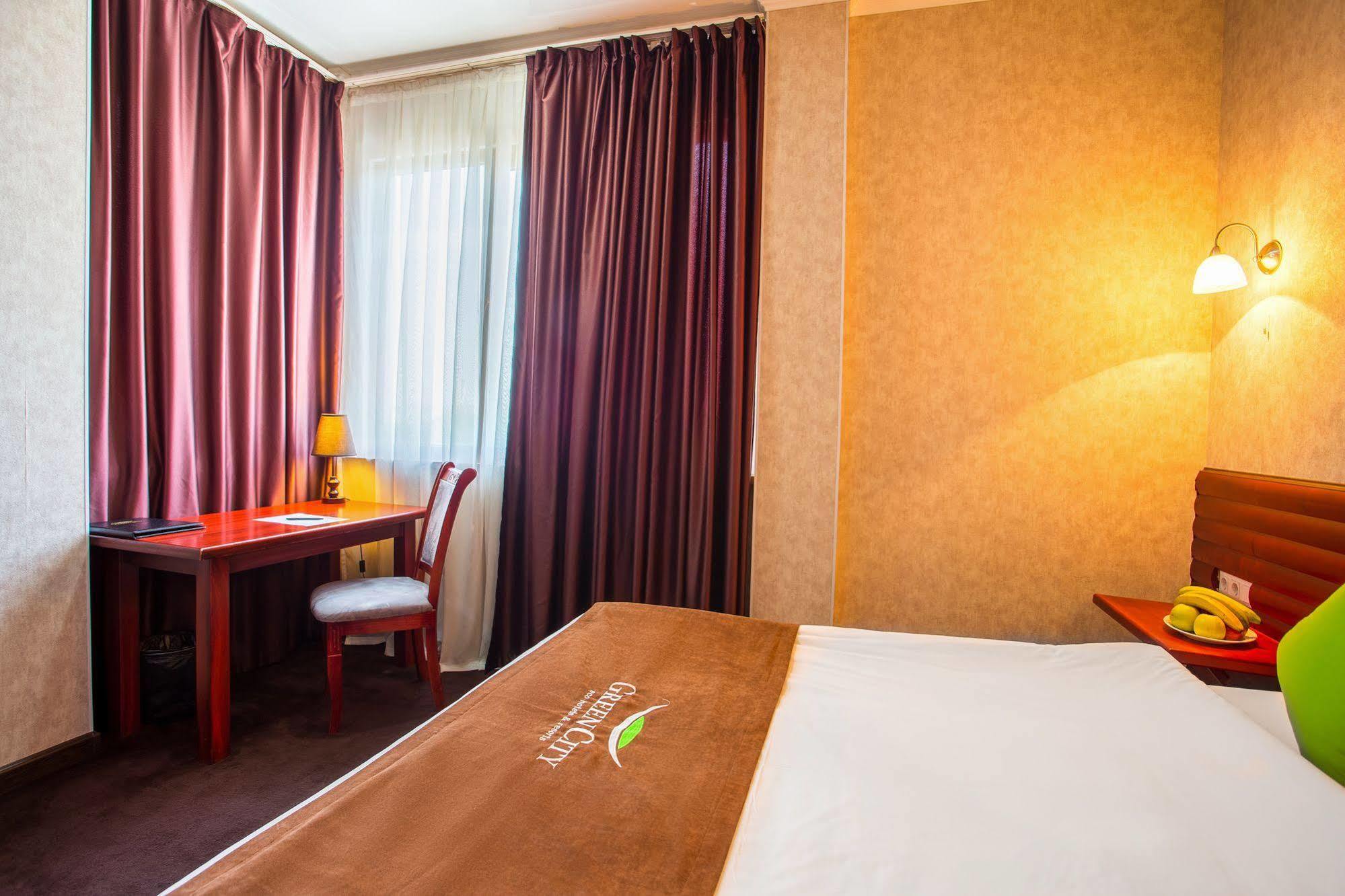 Green City Hotel Bishkek Luaran gambar